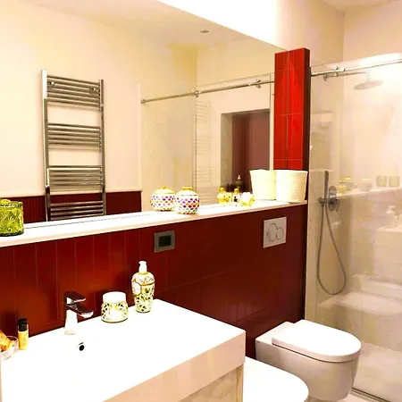 Alojamento de Acomodação e Pequeno-almoço Midtown Excellence Sorrento