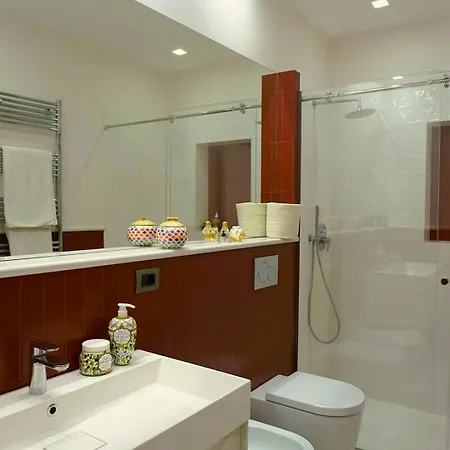 Alojamento de Acomodação e Pequeno-almoço Midtown Excellence Sorrento