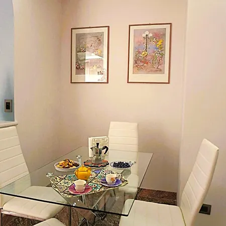 Bed & Breakfast Midtown Excellence 3*